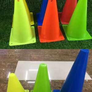 TRIANGLE CONE (M)  9"  23CM/EACH