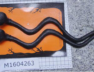 SNAKES RUBBER 2PCS/CARD/EACH CARD