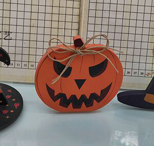HALLOWEEN WOODEN DECO WITCH HAT/EACH