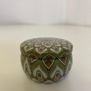 IRON TIN ROUND DESIGN WITH LID 6X6X4CM/E