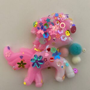 SQUISHY SWEET FAMILY UNICORN POM 8CM/EA