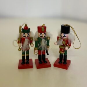 X'MAS DECO NUTCRAKER 8CM 3PCS BOX/EACH