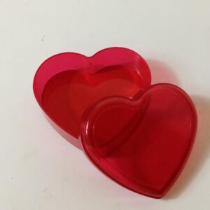 PLASTIC BOX HEART RED WITHH LIDS 6.5X6X3