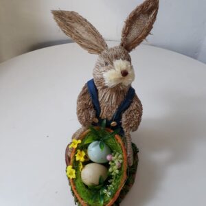 DECO GRASS BUNNY WITH BARREL30CM/EACH