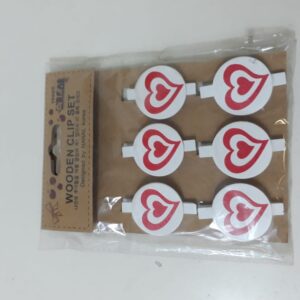 WOODEN CLIP SET HEART 4.8CM 6PCS/CARD
