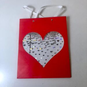 GIFT BAG HEARTS DOTS WINDOW 26X32X10CM/E