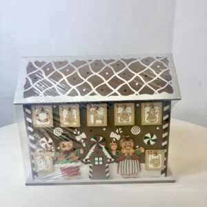WOODEN HOUSE GINGER MAN 32.5X16.5X26.5CM