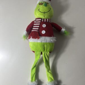 SITTING GREENMAN WITH SCRAF H35CM/EACH