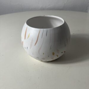 FLOWER POT ROUND PLASTIC 9X9CM/EACH