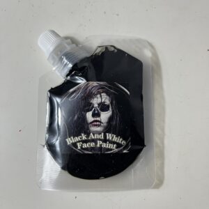 FACE PAINT BLK & WHITE IN BAG 7X9.5CM/EACH