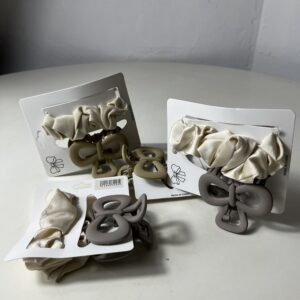 HAIR CLIP AND SCHRUNCHIE 7CM
