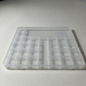 PLASTIC BOX 22.5X19.7X1.8CM